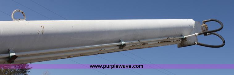 image for item A2936 1987 Ford F700 tender truck