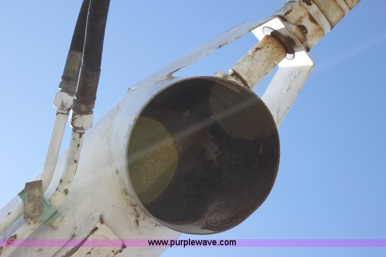 image for item A2936 1987 Ford F700 tender truck