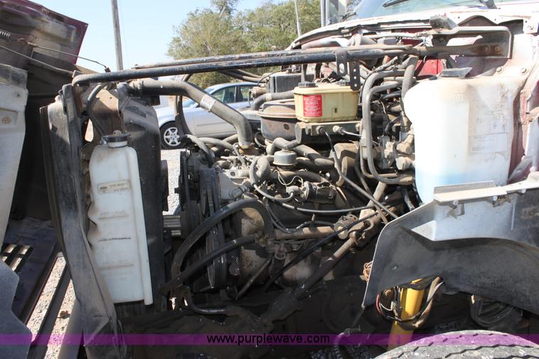 image for item A2936 1987 Ford F700 tender truck