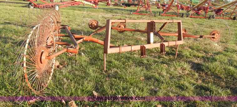 image for item A3327 10 wheel hay rake