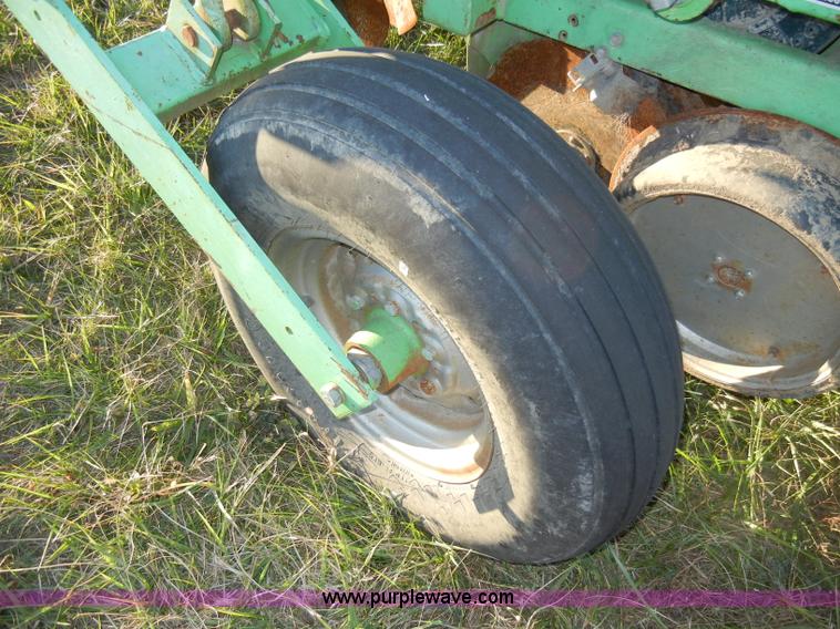 image for item A3340 Deutz Allis 385 Air Quadra no-till planter