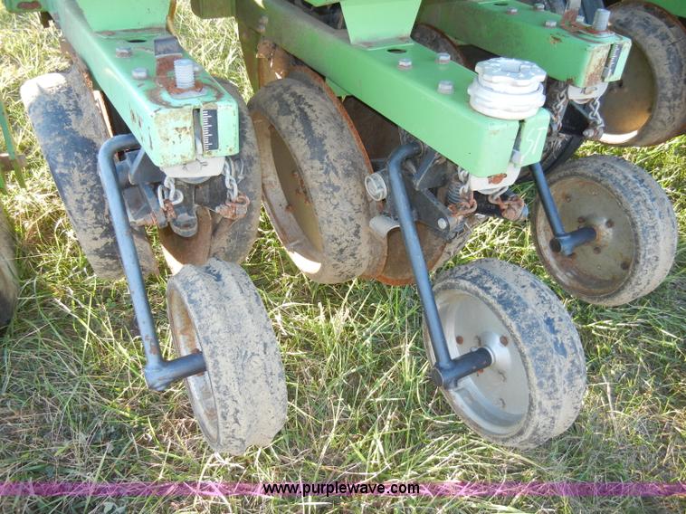 image for item A3340 Deutz Allis 385 Air Quadra no-till planter