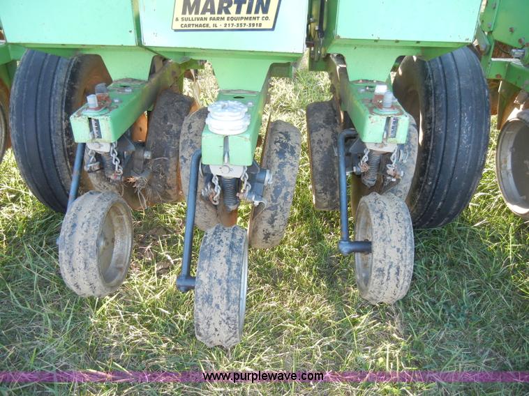 image for item A3340 Deutz Allis 385 Air Quadra no-till planter