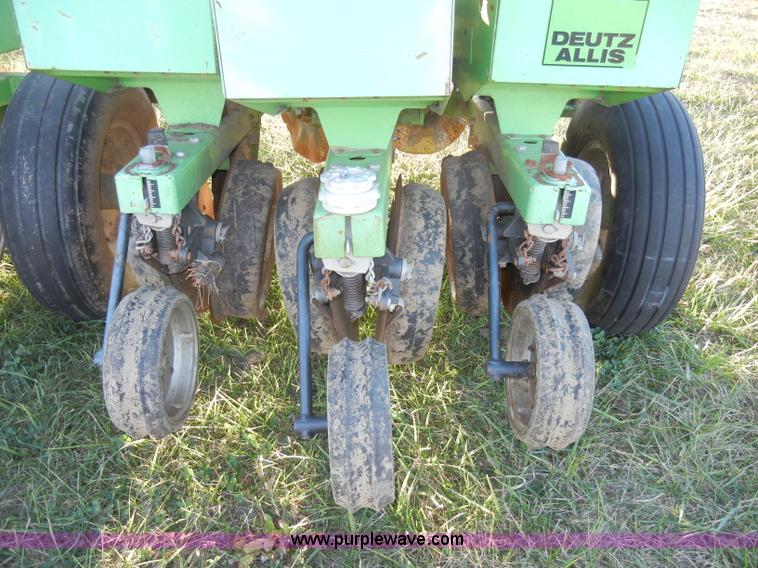 image for item A3340 Deutz Allis 385 Air Quadra no-till planter