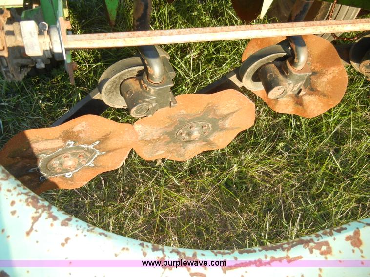 image for item A3340 Deutz Allis 385 Air Quadra no-till planter