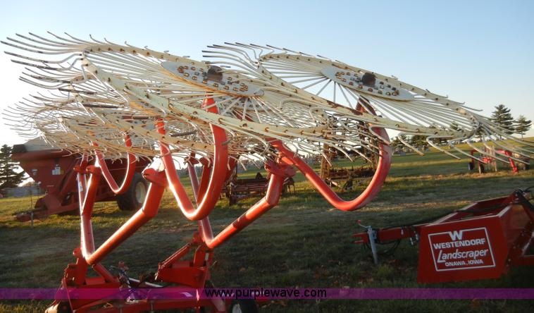 image for item A3341 Durabilt 931A 10 wheel rake