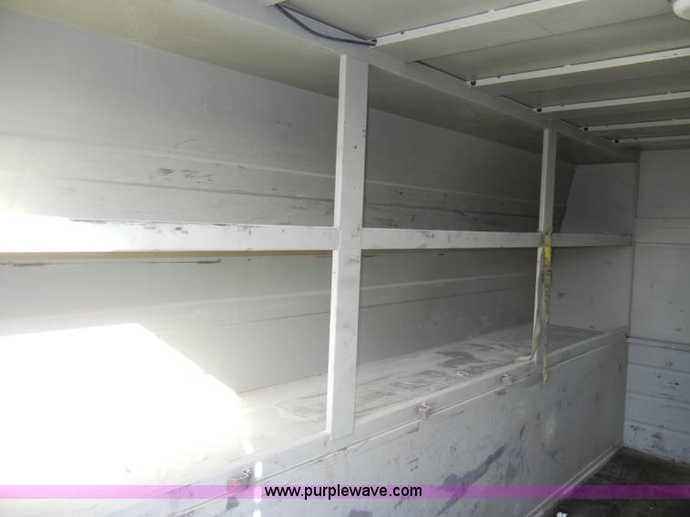 image for item A3342 2001 Ford F450 Super Duty pickup truck