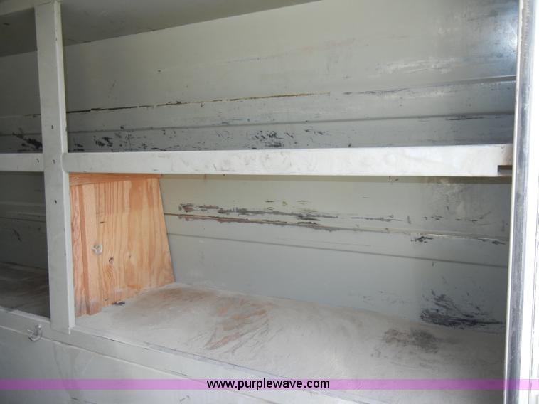 image for item A3342 2001 Ford F450 Super Duty pickup truck