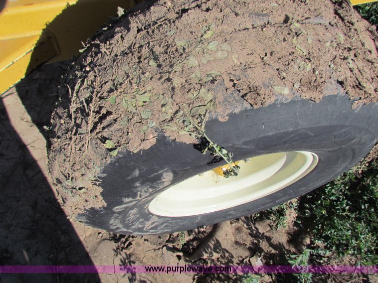 image for item A3505 2006 Phillips 4305A 43' rotary harrow