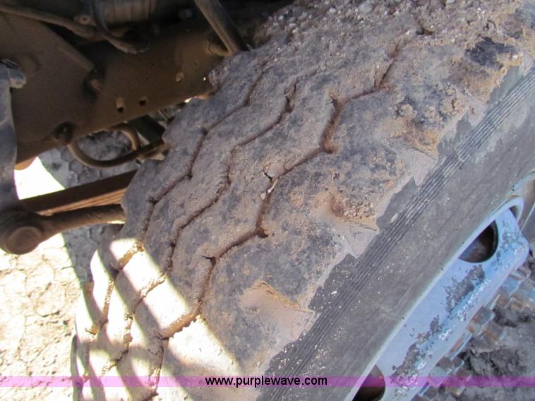 image for item A3506 1982 Ford N700 water truck