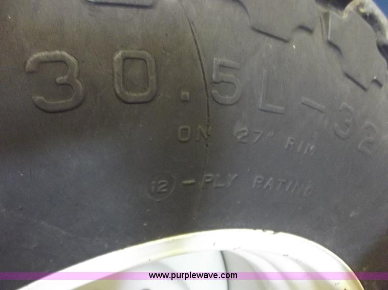 image for item A5355 Kinze 840 grain cart