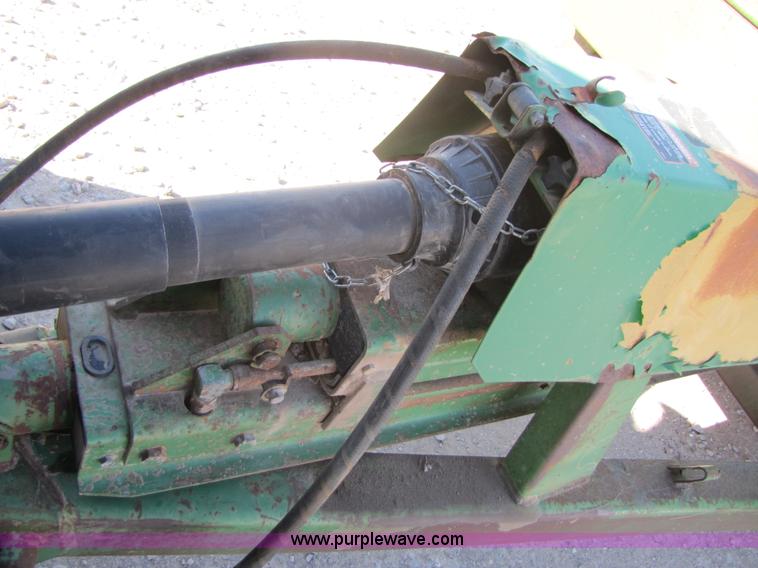 image for item B2119 John Deere 785 manure spreader