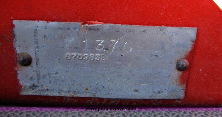 image for item B2125 1972 Case 1370 tractor