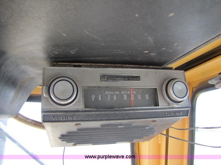 image for item B2125 1972 Case 1370 tractor