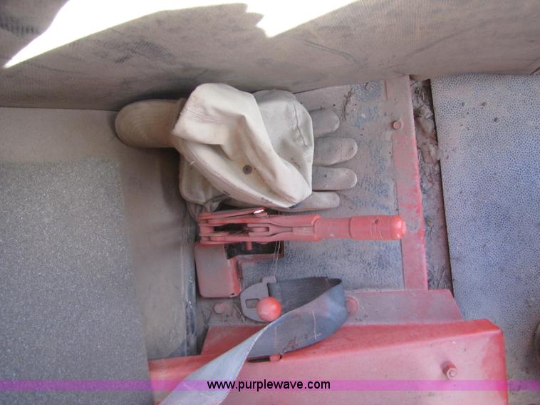 image for item B2125 1972 Case 1370 tractor