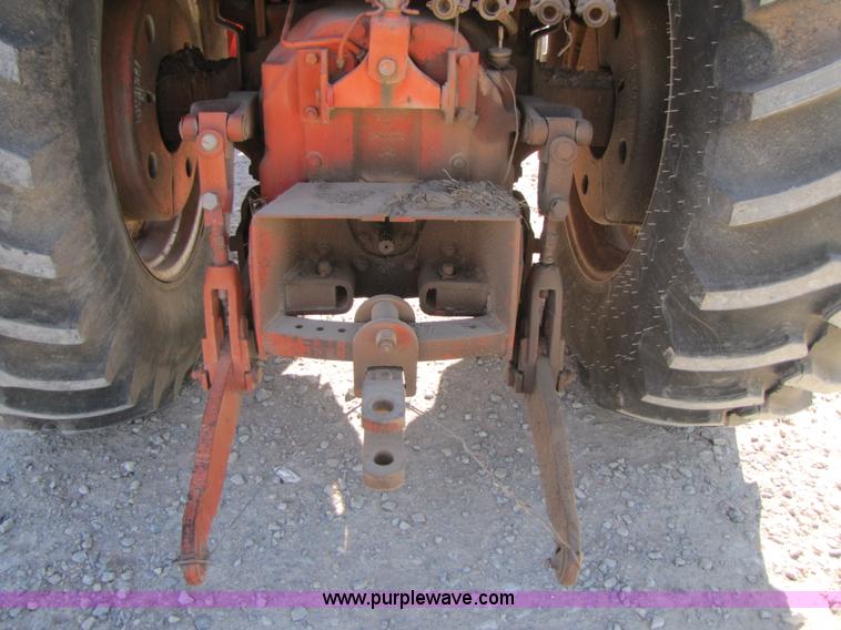 image for item B2125 1972 Case 1370 tractor
