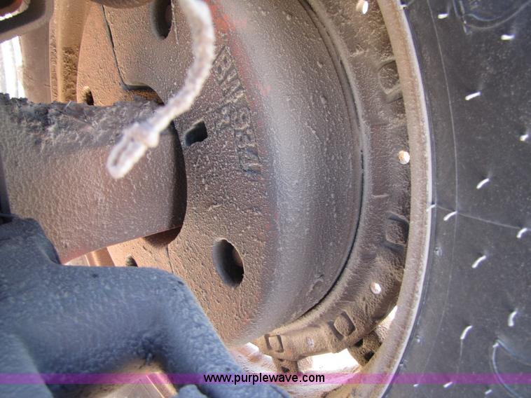 image for item B2125 1972 Case 1370 tractor