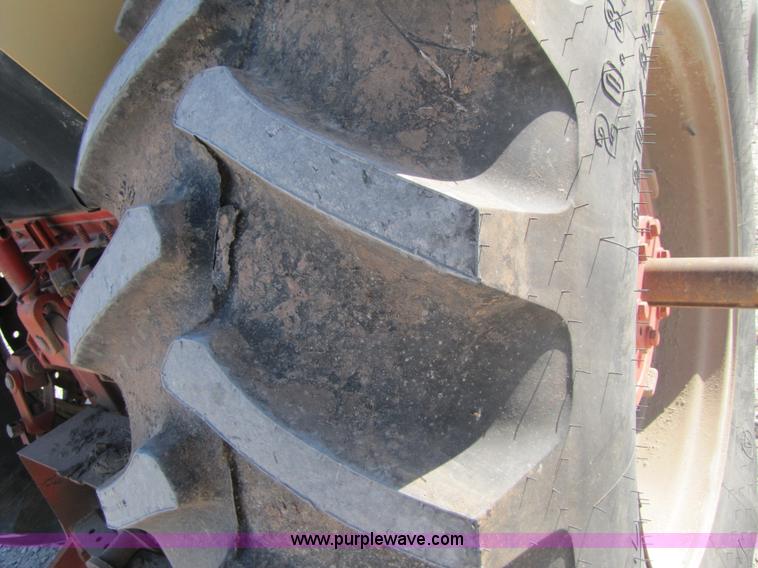 image for item B2125 1972 Case 1370 tractor