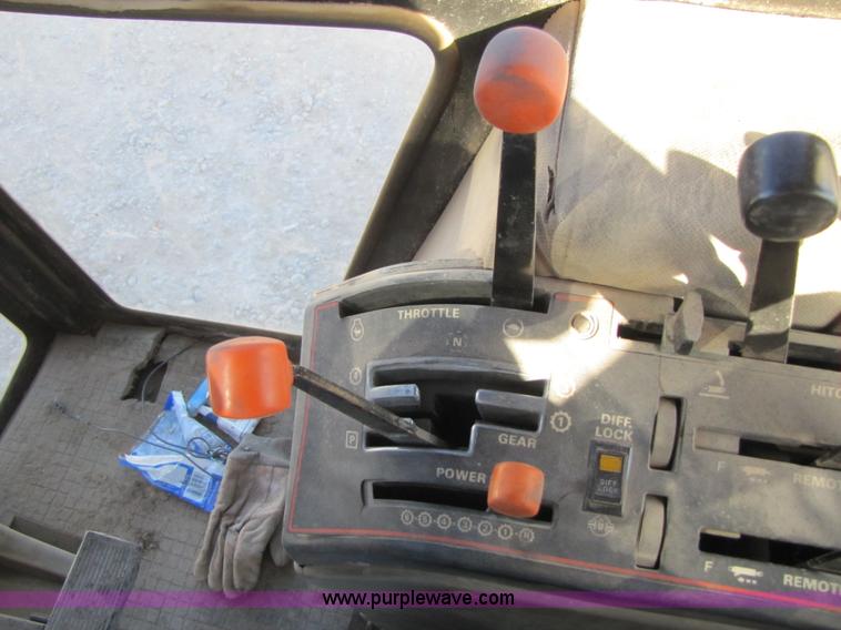 image for item B2128 1984 Case IH 2394 tractor