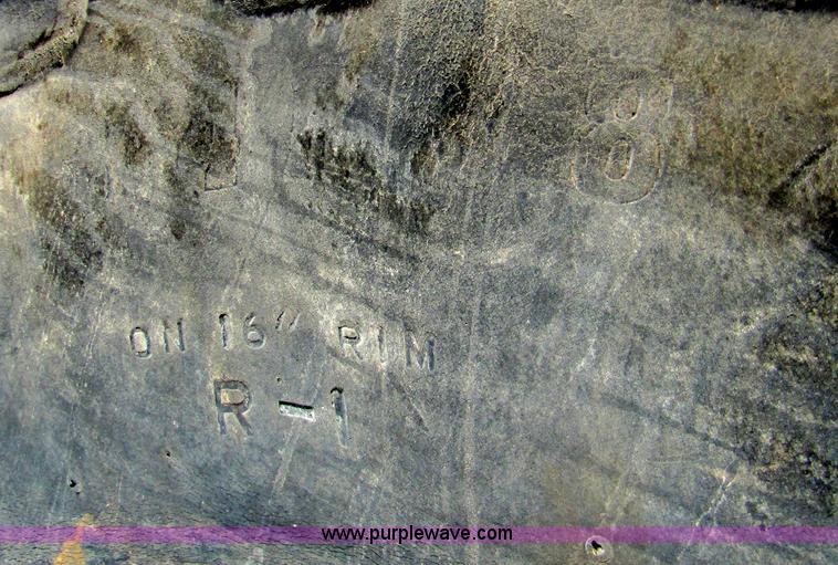 image for item B2128 1984 Case IH 2394 tractor