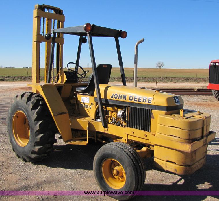 image for item B2140 John Deere 480B rough terrain forklift