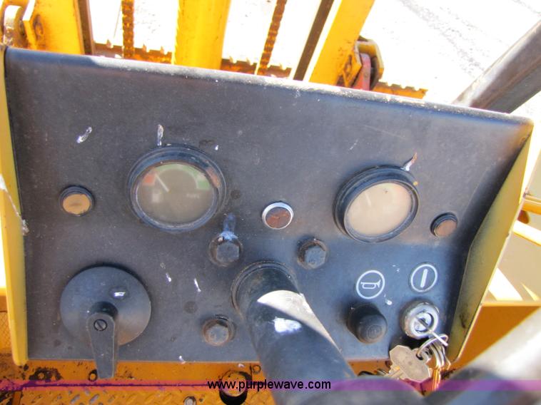 image for item B2140 John Deere 480B rough terrain forklift