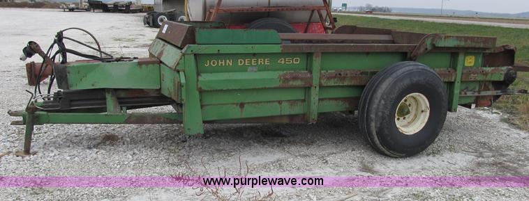 image for item B2539 John Deere 450 manure spreader