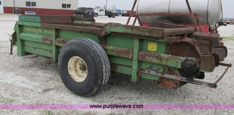 image for item B2539 John Deere 450 manure spreader