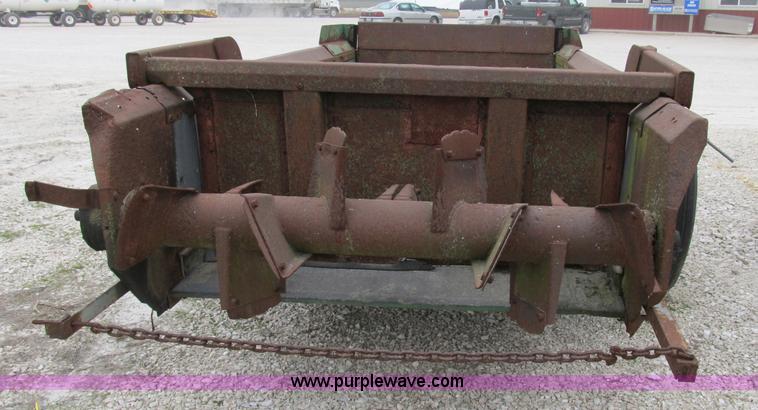 image for item B2539 John Deere 450 manure spreader