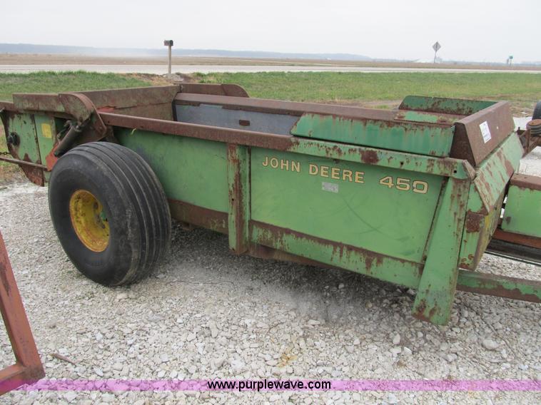 image for item B2539 John Deere 450 manure spreader