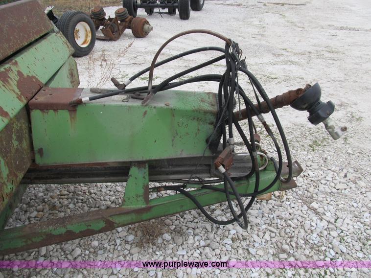 image for item B2539 John Deere 450 manure spreader