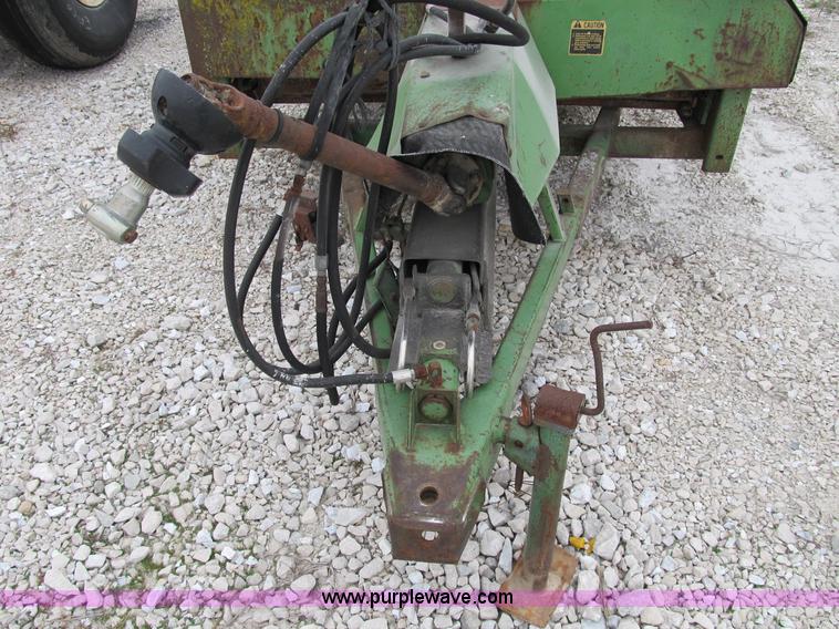 image for item B2539 John Deere 450 manure spreader