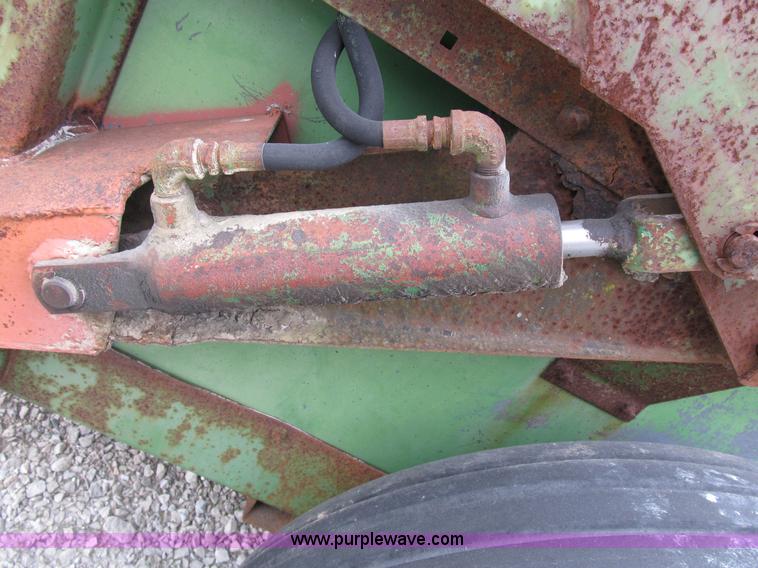 image for item B2539 John Deere 450 manure spreader