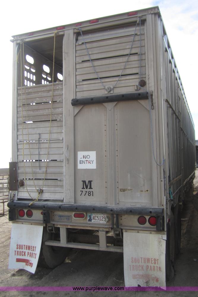 image for item B3110 1991 Barrett 50' livestock trailer