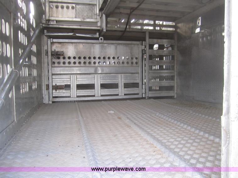 image for item B3111 1995 Barrett 50' livestock trailer