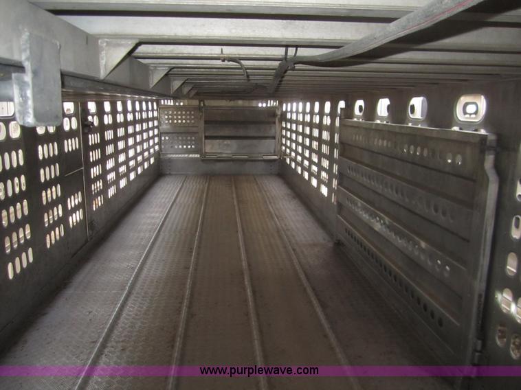 image for item B3111 1995 Barrett 50' livestock trailer