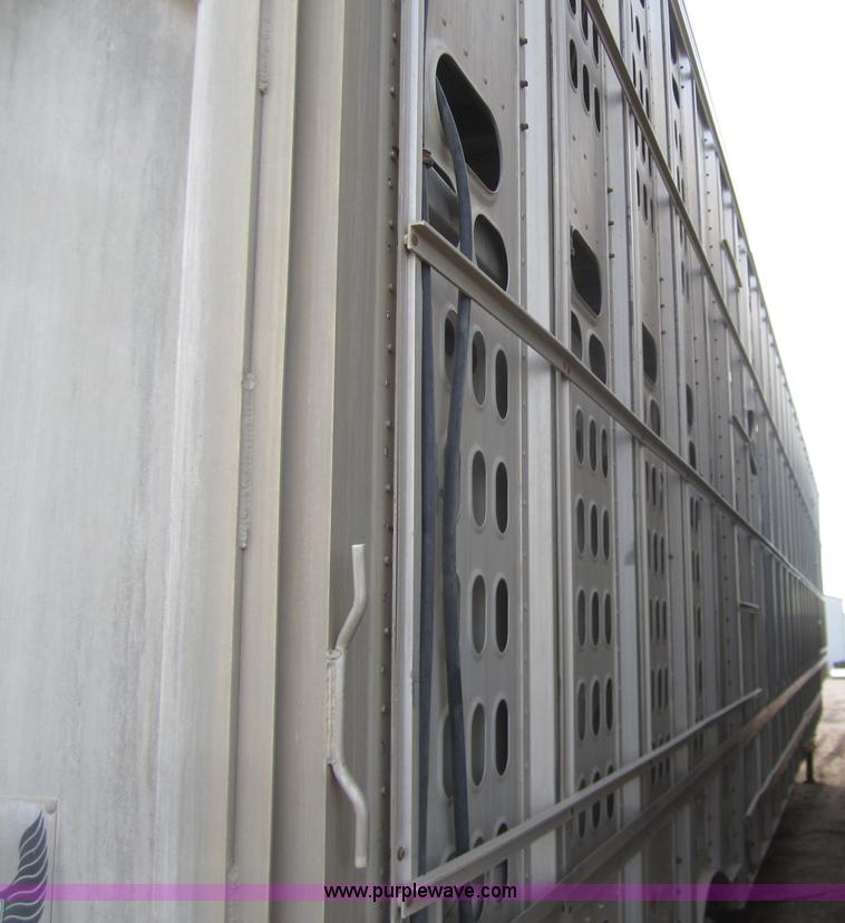 image for item B3111 1995 Barrett 50' livestock trailer