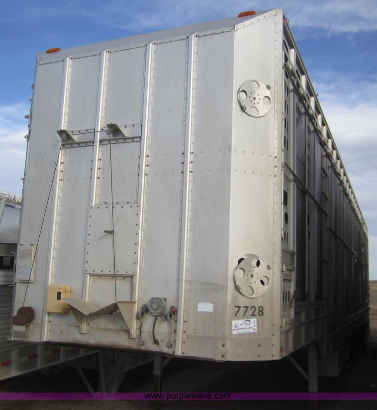 image for item B3112 1991 Barrett 50' livestock trailer