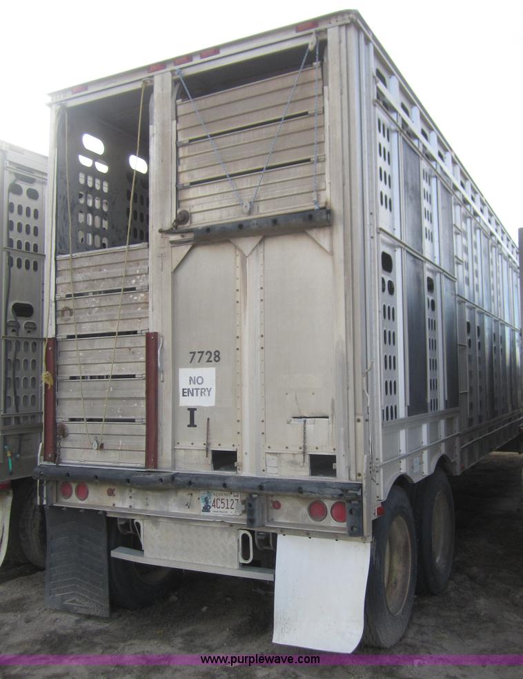 image for item B3112 1991 Barrett 50' livestock trailer