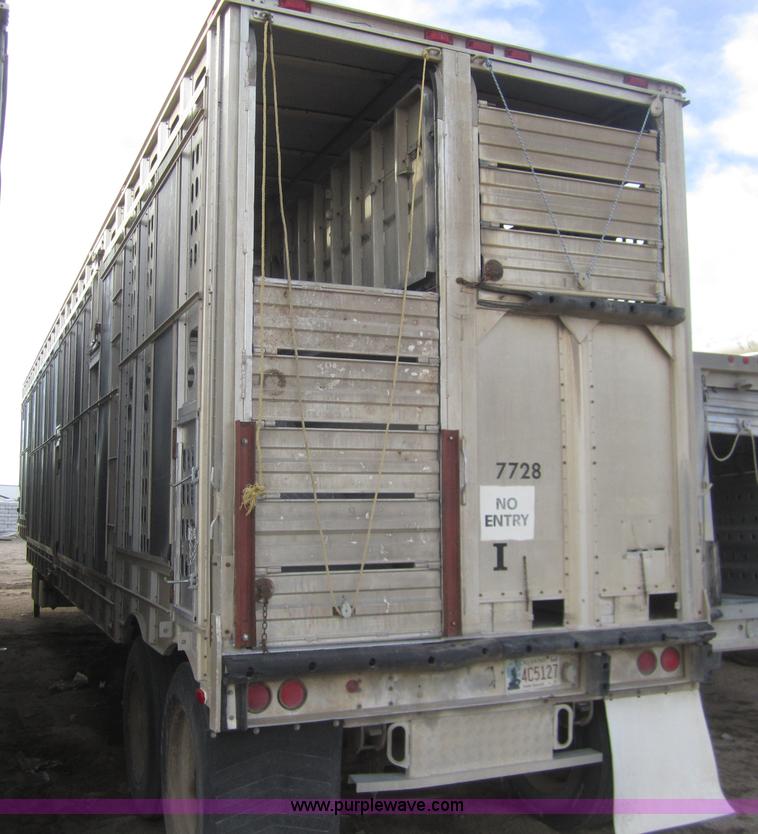 image for item B3112 1991 Barrett 50' livestock trailer