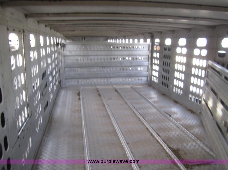 image for item B3112 1991 Barrett 50' livestock trailer