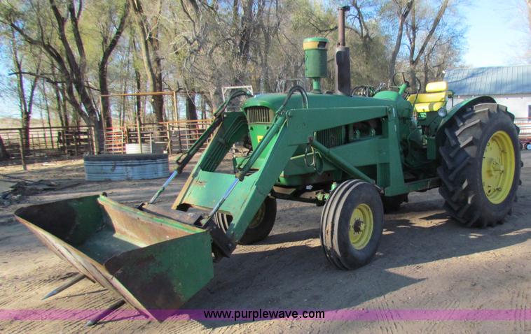 image for item B7029 1961 John Deere 4010 tractor