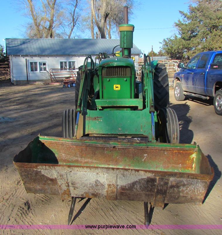 image for item B7029 1961 John Deere 4010 tractor