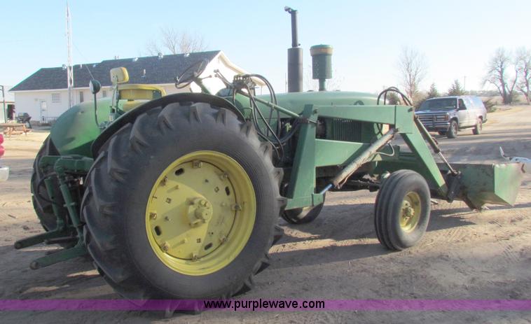 image for item B7029 1961 John Deere 4010 tractor