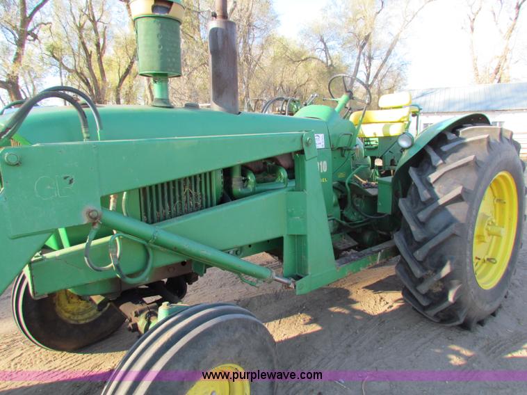 image for item B7029 1961 John Deere 4010 tractor
