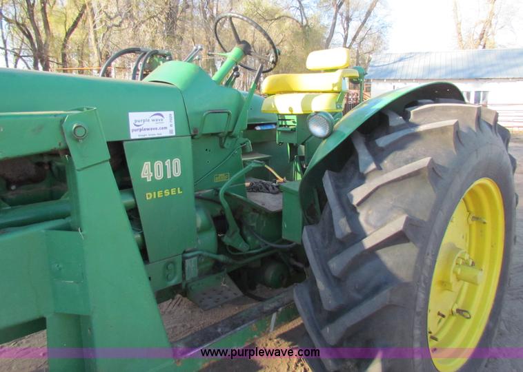 image for item B7029 1961 John Deere 4010 tractor