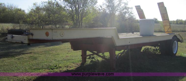 image for item C5115 1974 24' flatbed semi trailer