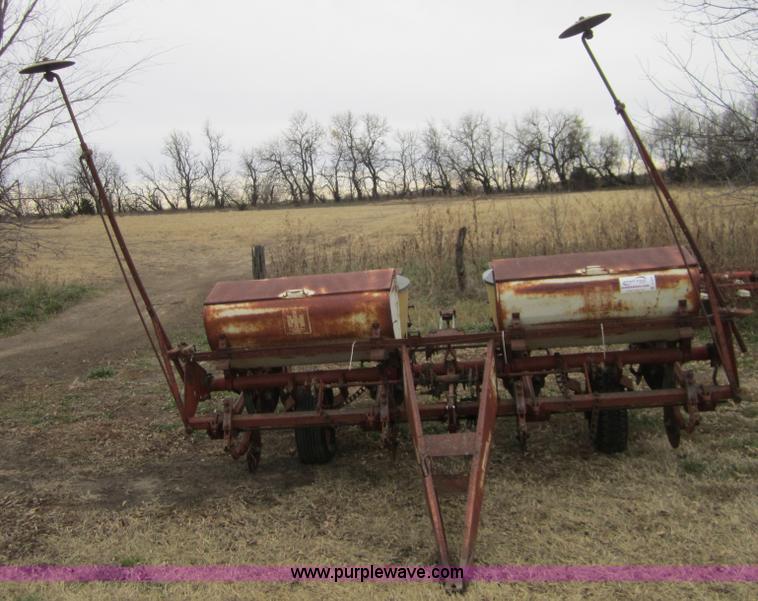 image for item C5227 International 455 four row planter