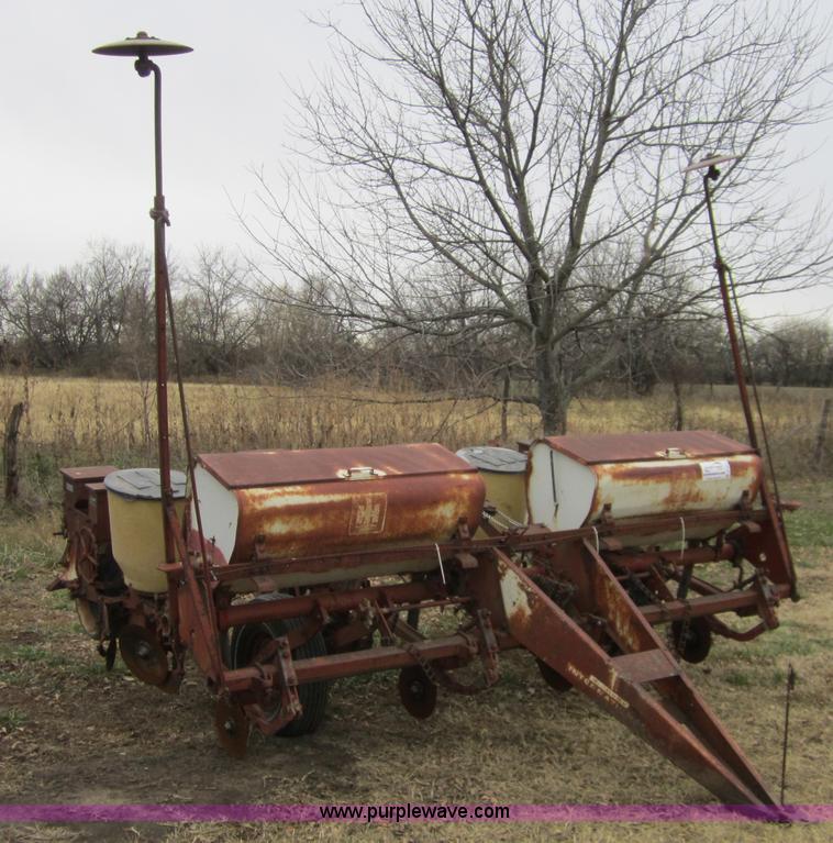 image for item C5227 International 455 four row planter