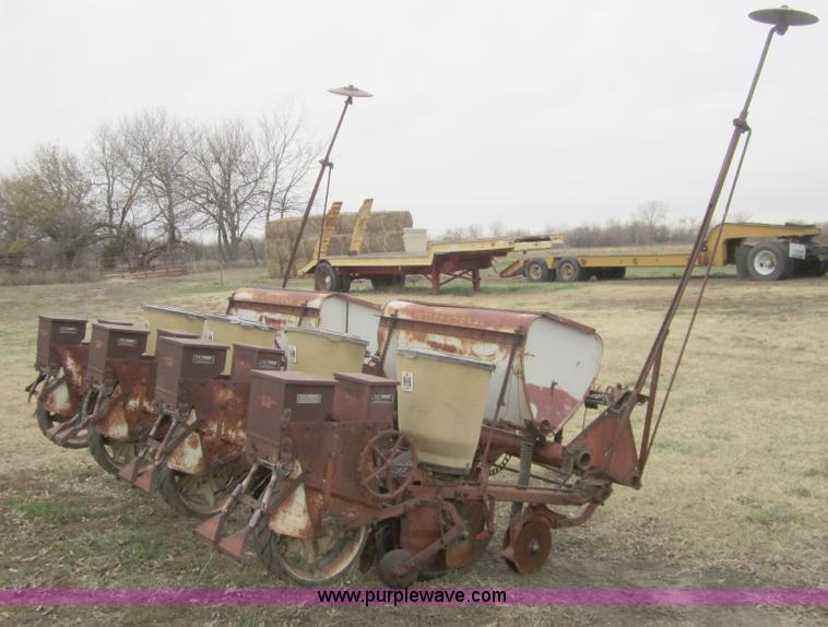 image for item C5227 International 455 four row planter